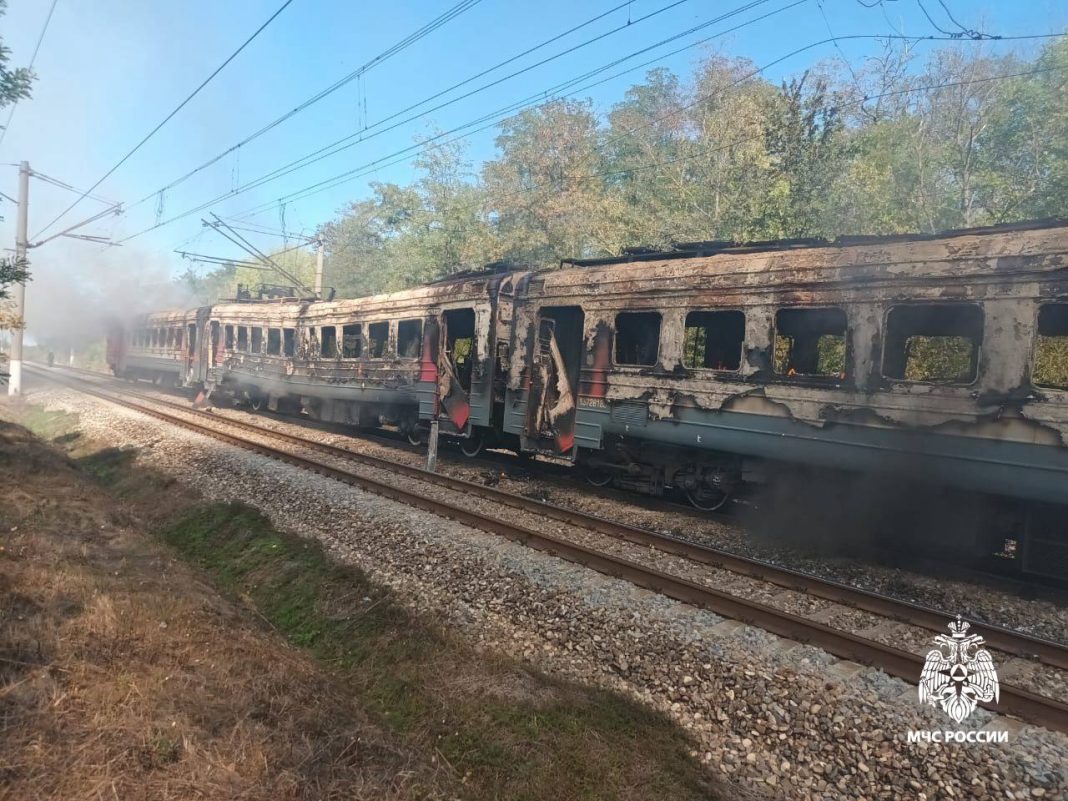В Каневском районе произошло возгорание электропоезда «Краснодар – Староминская»