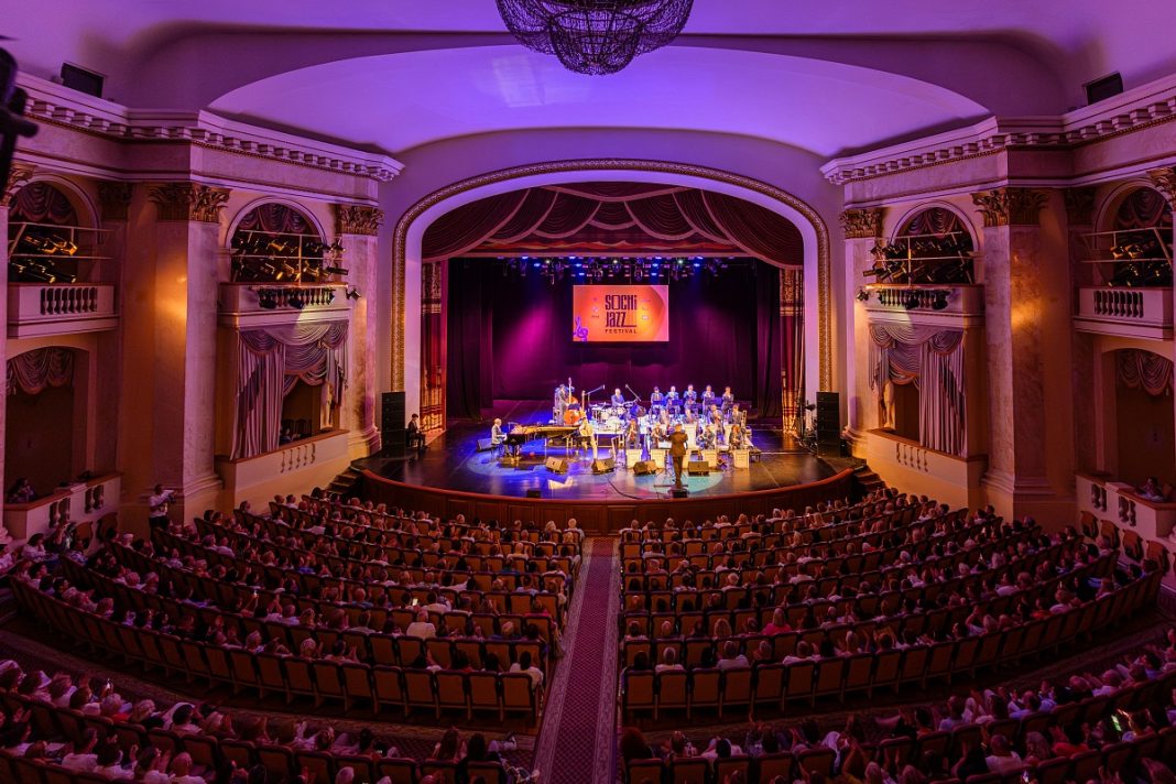 Ежегодный Sochi Jazz Festival Игоря Бутмана завершился гала-концертом