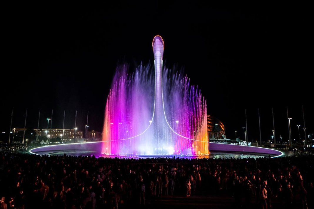 Последняя неделя водного шоу: Поющий фонтан в Сириусе закроется на месячный ремонт