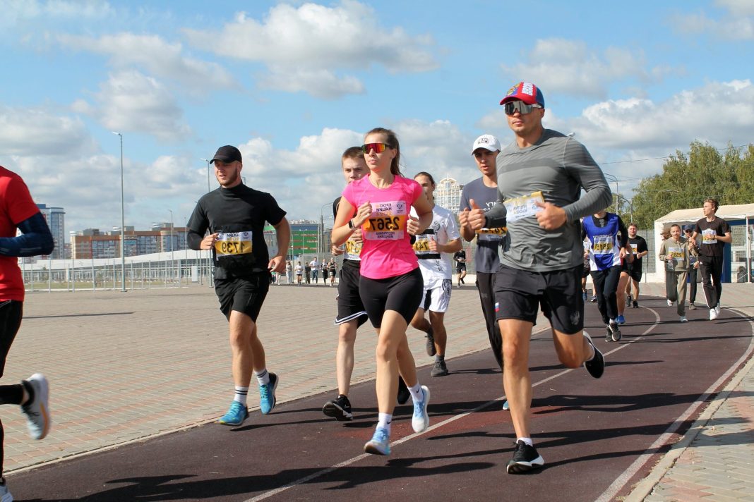 Жители Сочи могут стать участниками «Кросса нации-2025»: он посвящен 80-летию Великой Победы