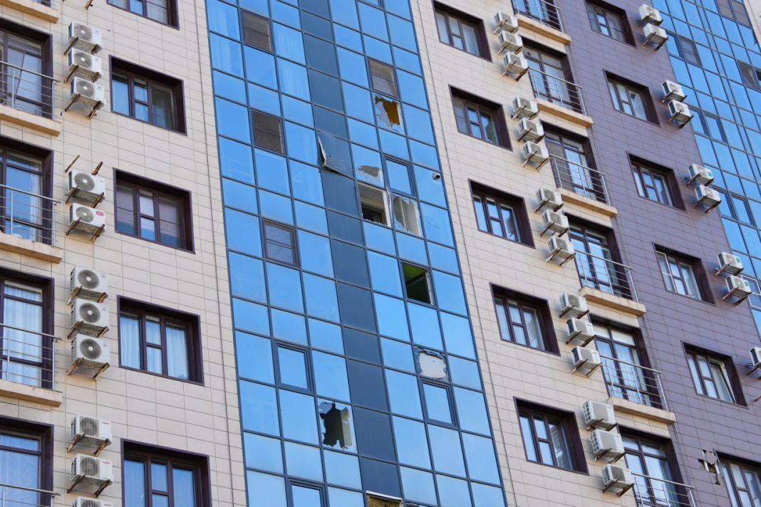 В Новороссийске число пострадавших от атаки дронов выросло до 11, в Туапсе ранены двое