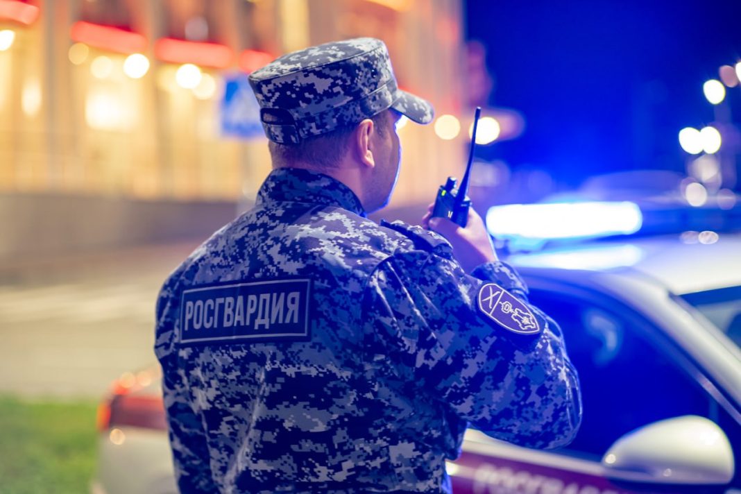 Дебош у морпорта: в центре Сочи задержан мужчина за неадекватное поведение и хулиганство