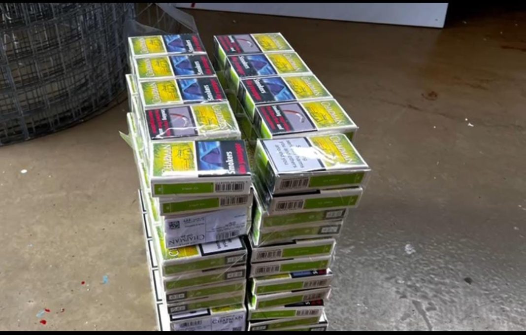 Громкая контрабанда: тайник с сигаретами нашли в сабвуфере на границе в Сочи