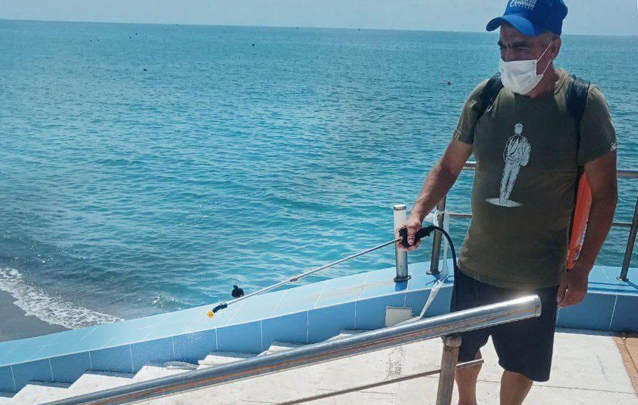 В Сочи приводят в порядок пляжи Хостинского и Лазаревского районов