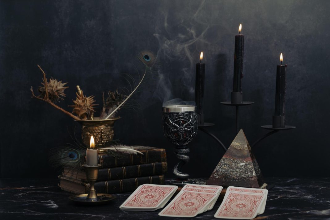 Смерть и перерождение: какому знаку ноябрь-2025 принесёт весть из могилы прошлого