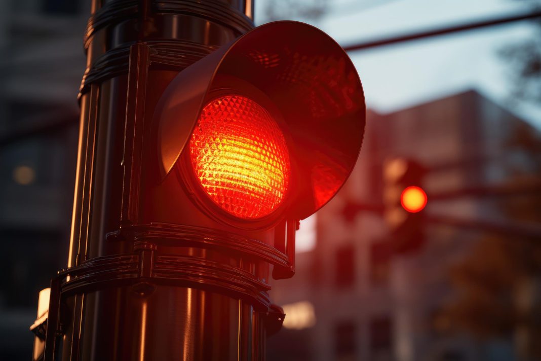 Сочинские инспекторы задержали лихача, проехавшего на «красный» свет