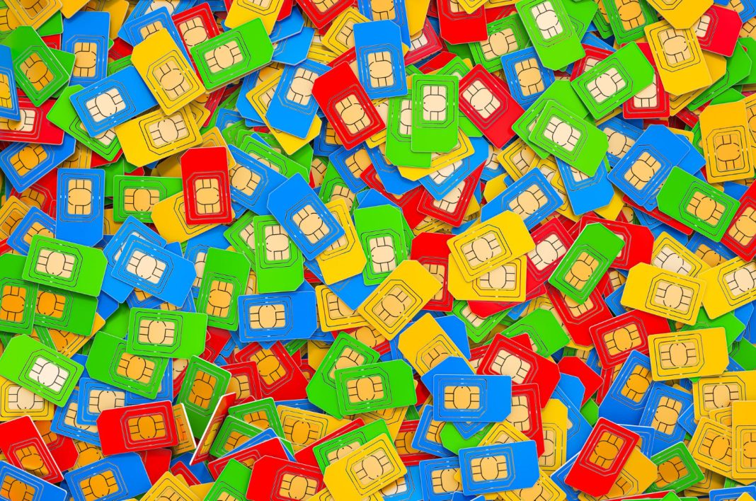 Россиянам нужно сократить количество своих сим-карт до 1 ноября