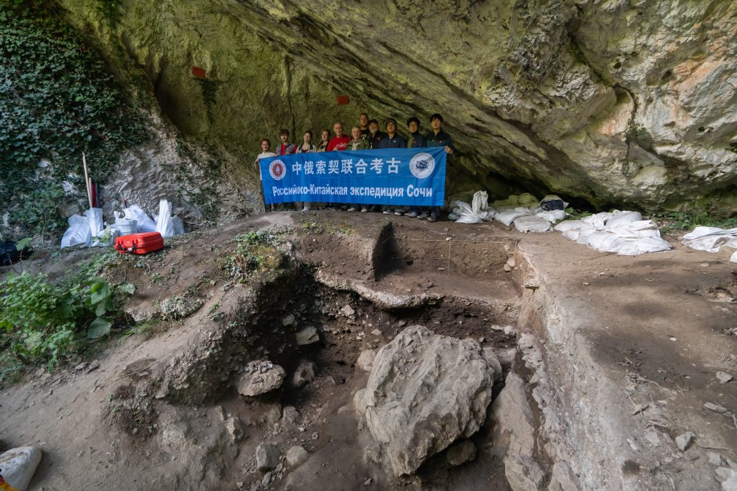 Ученые: грот Ахцу в Сочи оказался древним круглогодичным поселением