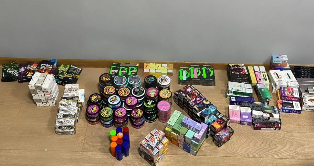 Гражданин РФ пытался ввезти в Абхазию крупную партию электронных сигарет и снюса