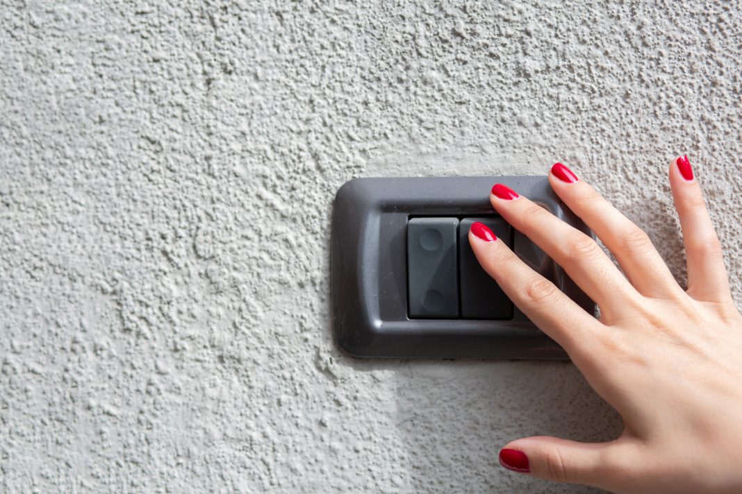 В Сочи 6 октября ожидаются масштабные отключения света: опубликован список из более чем 40 улиц и поселков