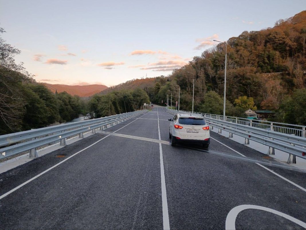 Капремонт завершен: в Сочи открыли мост через реку Чемитоквадже