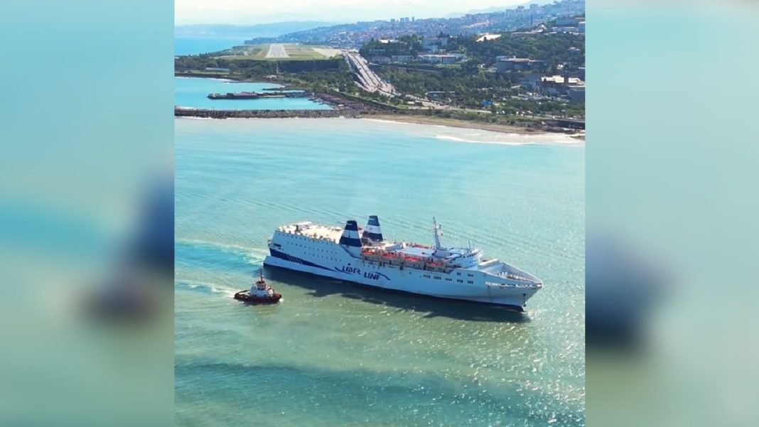 Из Трабзона в Сочи: паром в пути, но заход в порт РФ под вопросом