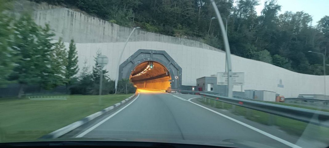 Тоннель Дублера Курортного проспекта закрыт в Сочи до декабря 2026 года