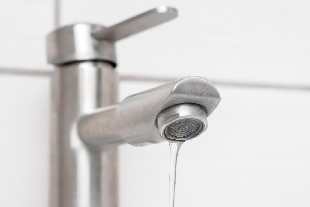 В Сочи вновь сообщили о проблемах водой в Хостинском районе