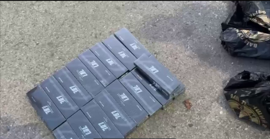 «Семерка» с сигаретами: водитель попытался провезти 500 пачек сигарет через границу с Абхазией