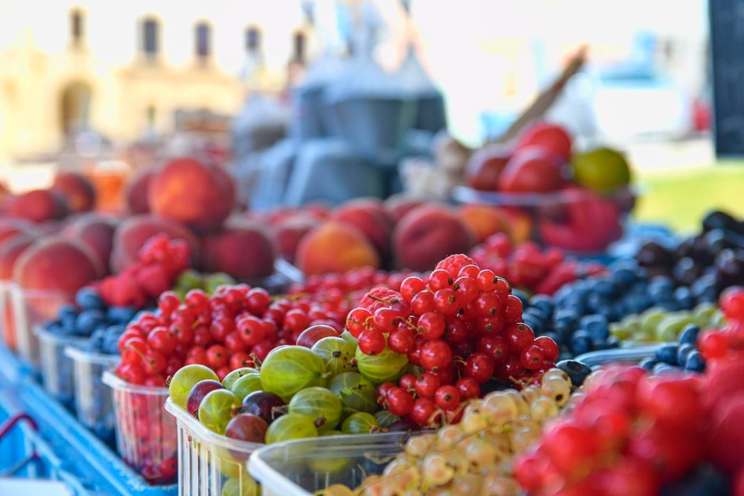 Сомнительное вино и «нечестные» весы: в Адлере привлекут к ответственности недобросовестных продавцов