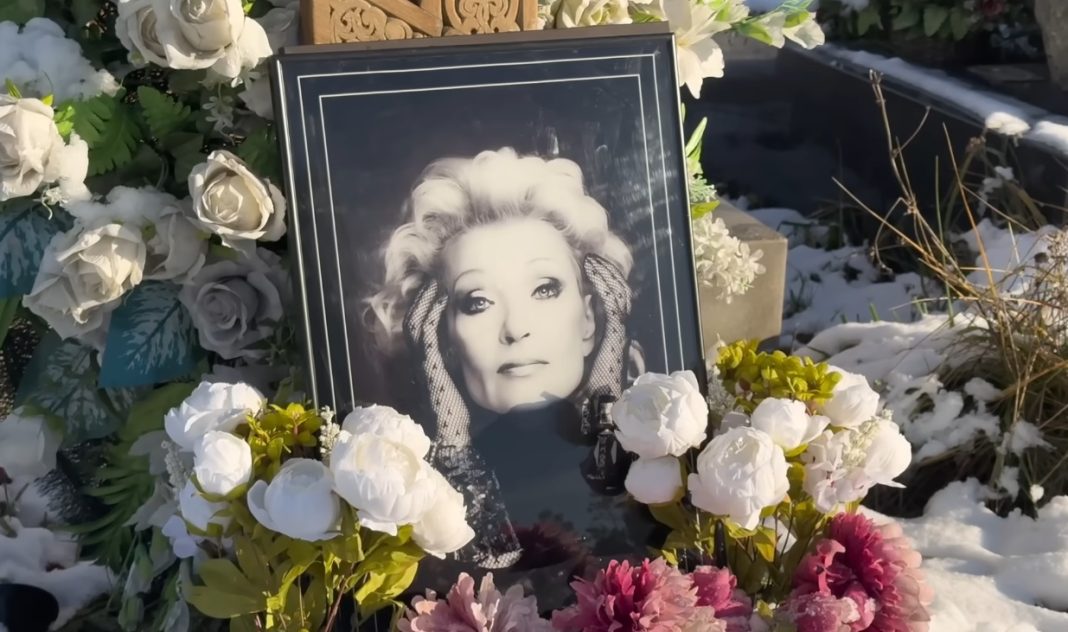 Трагедия Светланы Светличной: могила легендарной актрисы оказалась заброшенной и ненужной