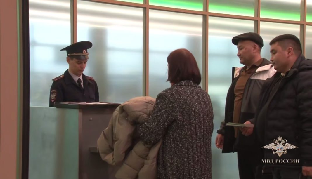 Сочинский аэропорт вошёл в число 12 площадок с усиленным миграционным контролем