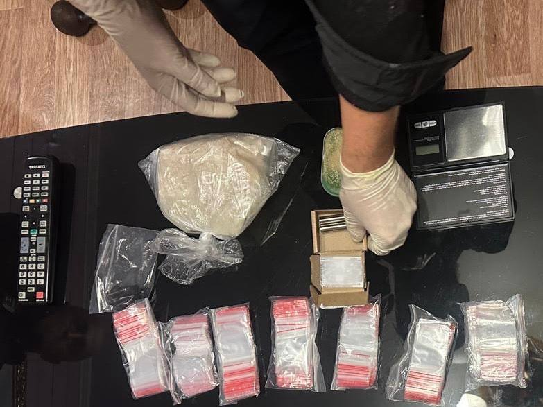 330 граммов наркотиков и 20 лет тюрьмы: наркокурьер задержан в Сочи