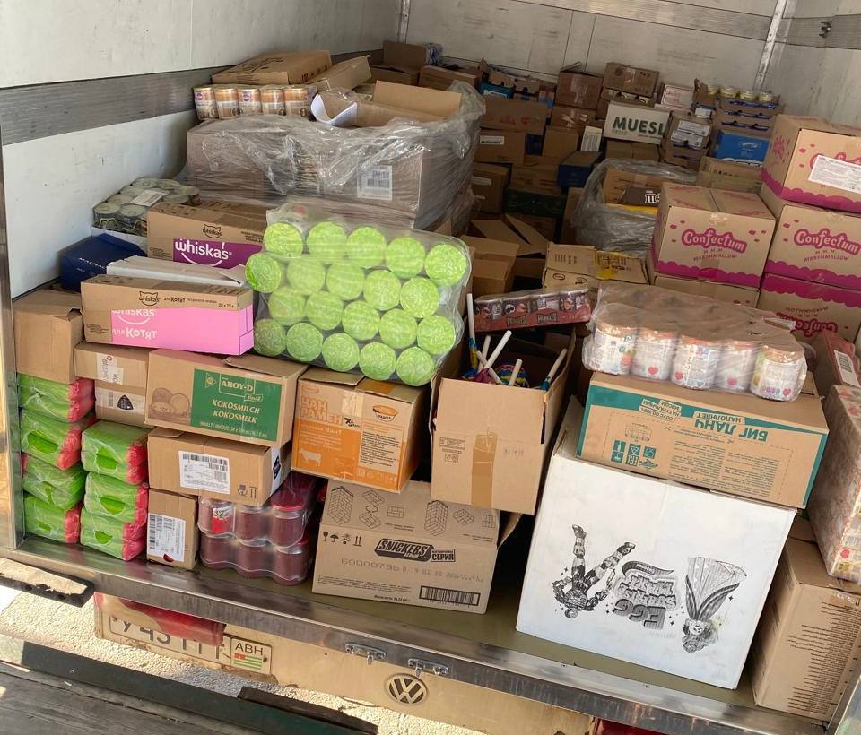 Volkswagen Crafter с контрабандой: в Абхазии изъяты товары на 40+ наименований