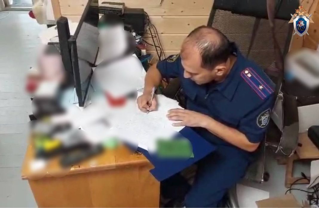 В Сочи перед судом предстанут мать и сын, обвиняемые в экстремизме