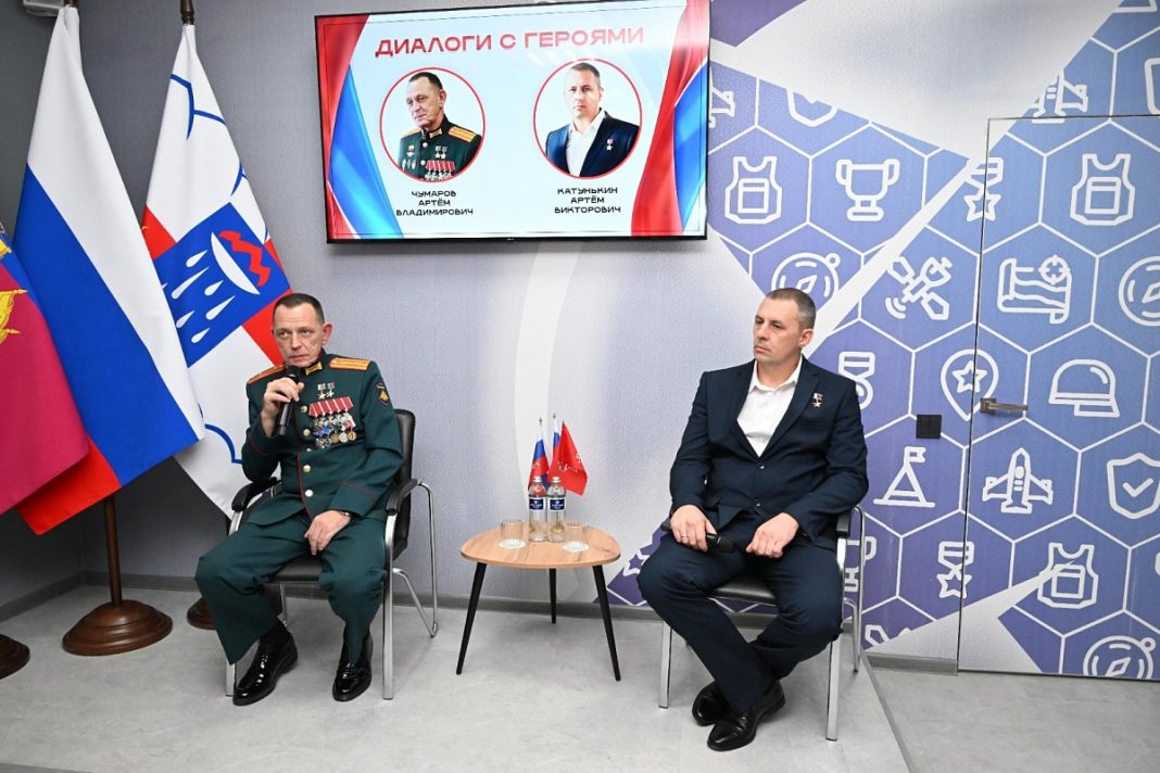 «Диалоги с героями»: жители Сочи встретились с участниками спецоперации