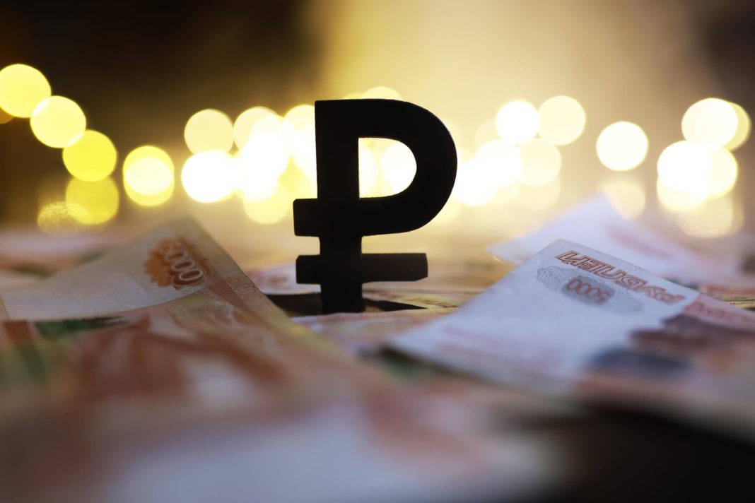 Отечественный банк спрогнозировал доход россиян от вкладов в 2025 году