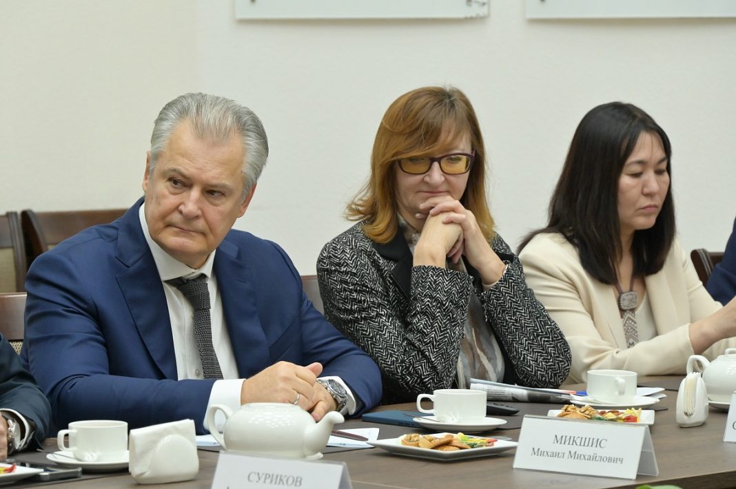 Итоги года и планы на 2026-й: мэр встретился с главными редакторами Сочи