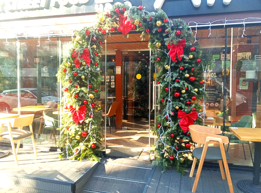 В Сочи готовят объекты потребительской сферы к Новому году и Рождеству