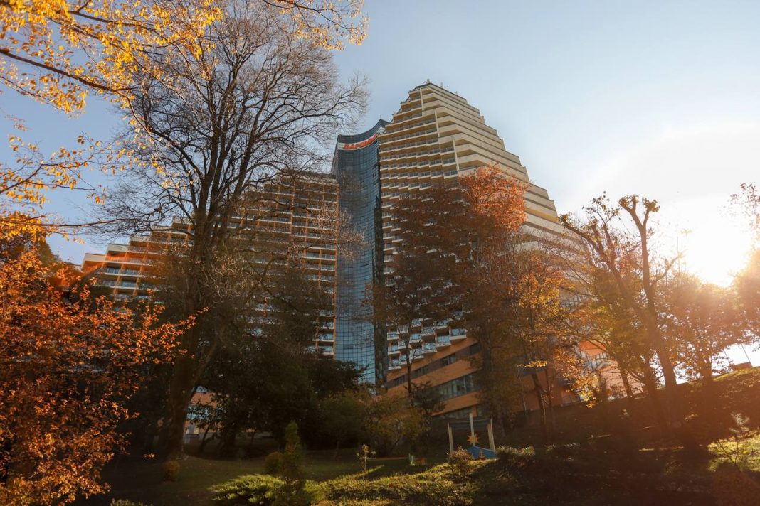 Легендарный «Дагомыс» у моря: Сочи вновь открыл царский курорт