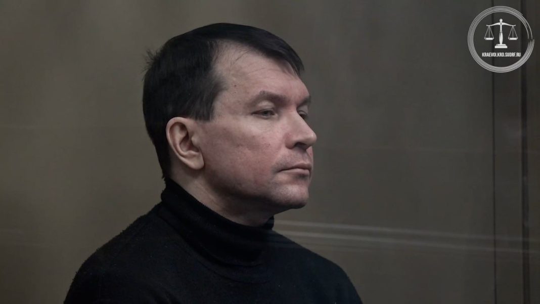 В Сочи мужчина забил молотком и зарезал ножом бывшую жену на глазах у ребенка: вынесен приговор