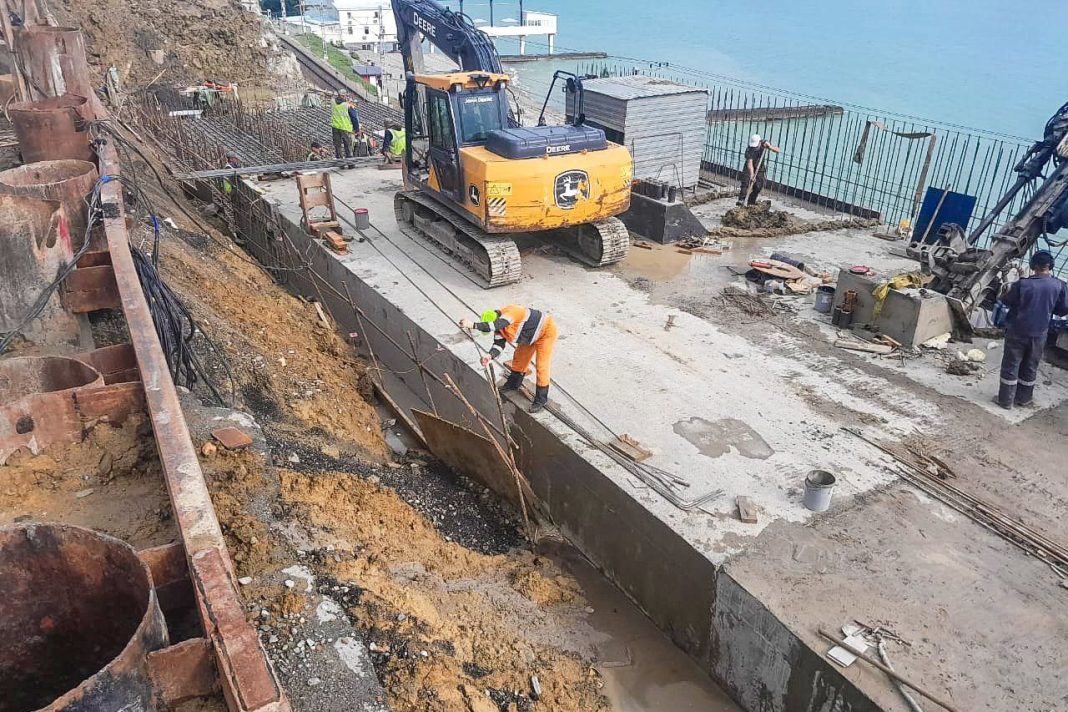 Дорожники планируют ликвидировать последствия оползня в Нижнем Учдере до конца года