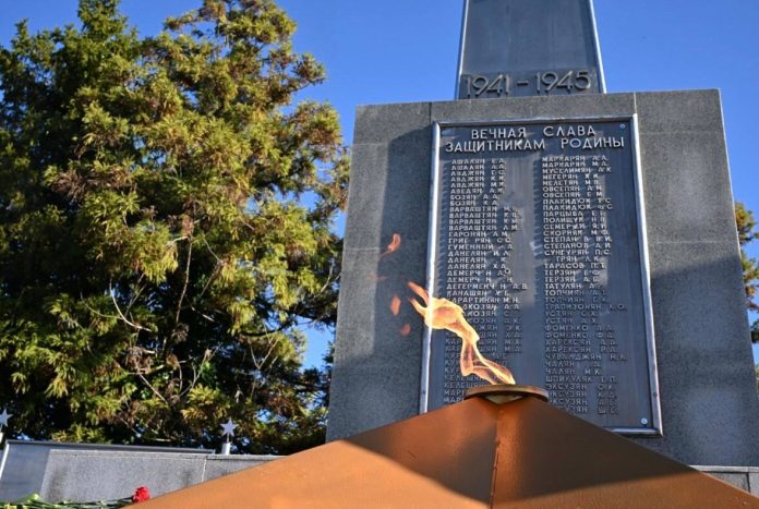 В селе Красная Воля открылся обновлённый мемориал, посвящённый воинам-односельчанам