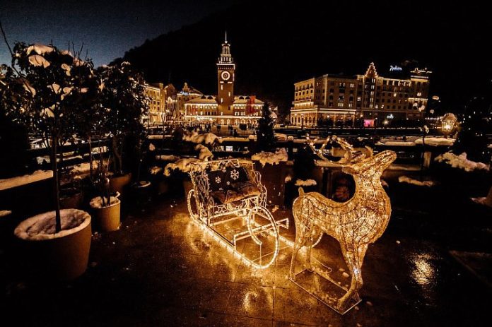 Около 280 тысяч туристов Сочи собирается принять на Новый год и Рождество