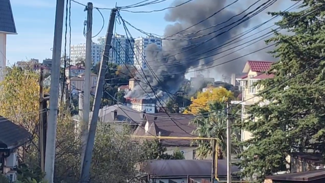 Сочинские пожарные подвели итоги года: 400 пожаров и тревожная статистика по гибели