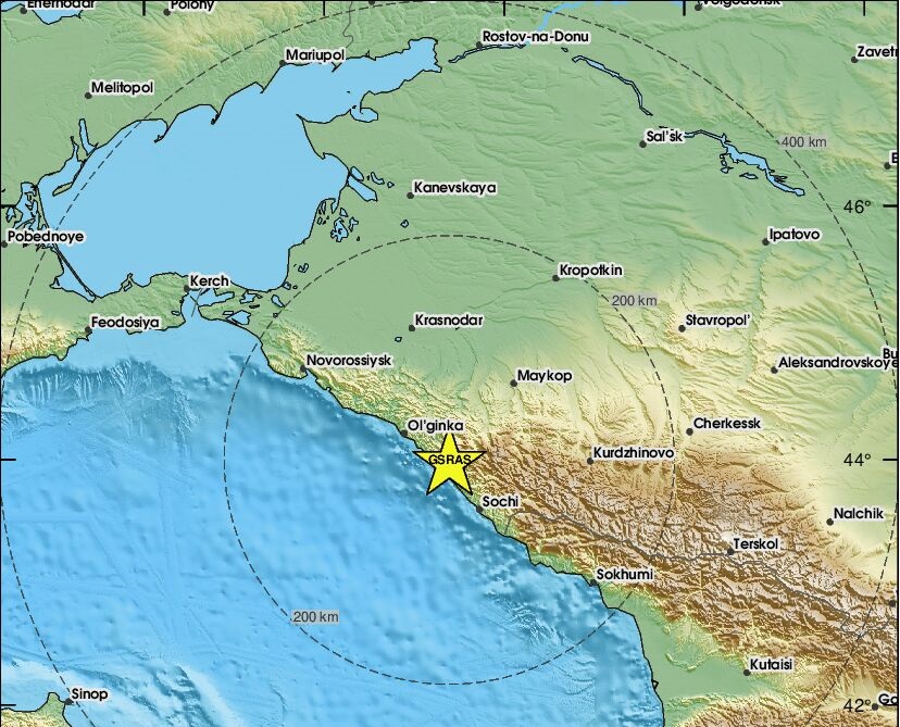 «Люстры шатались»: в районе Сочи зафиксировали землетрясение магнитудой 4.1
