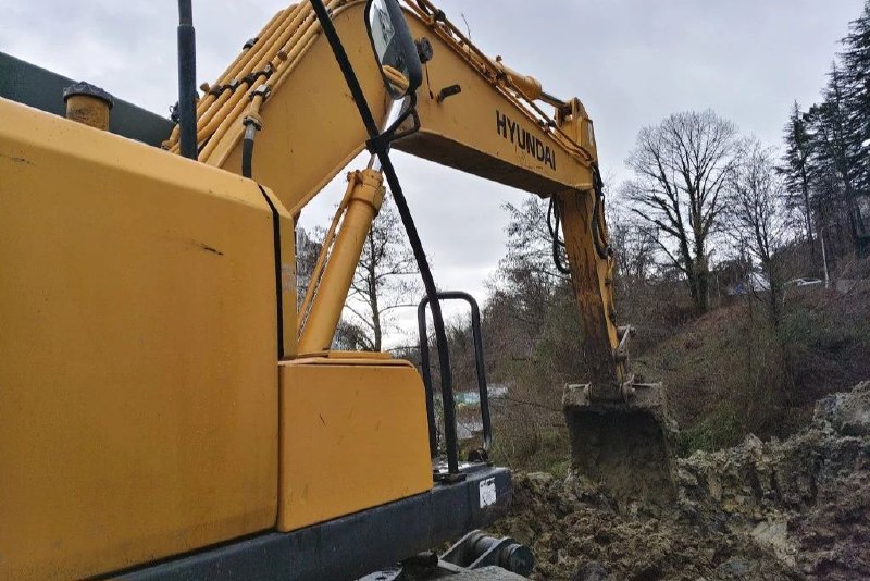 В трех районах Сочи ликвидируют последствия подвижек грунта