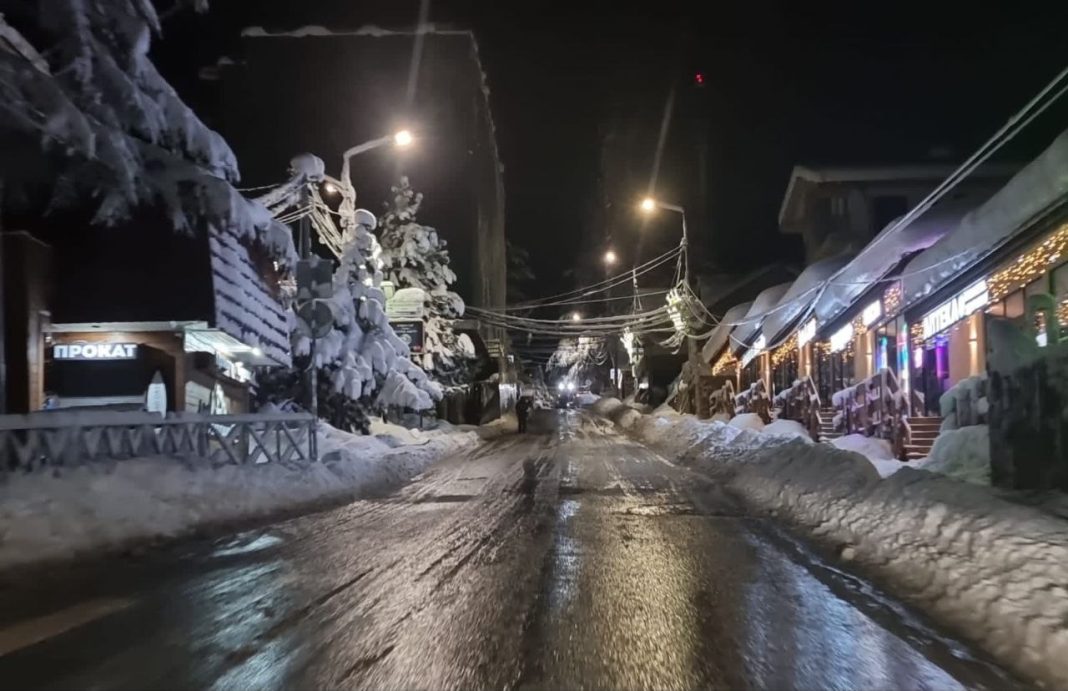 Снегопад-рекордсмен: выпавшие в Сочи осадки стали самыми обильными за 21 год
