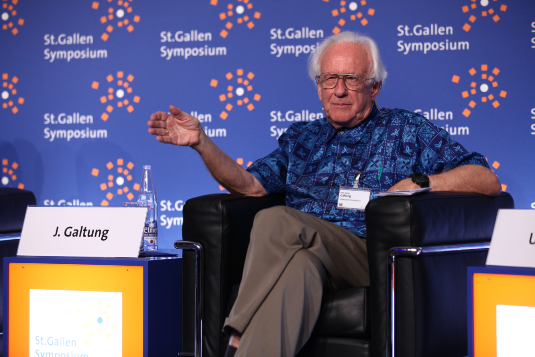 Сначала — хаос: какое будущее предрек России «норвежский Нострадамус»