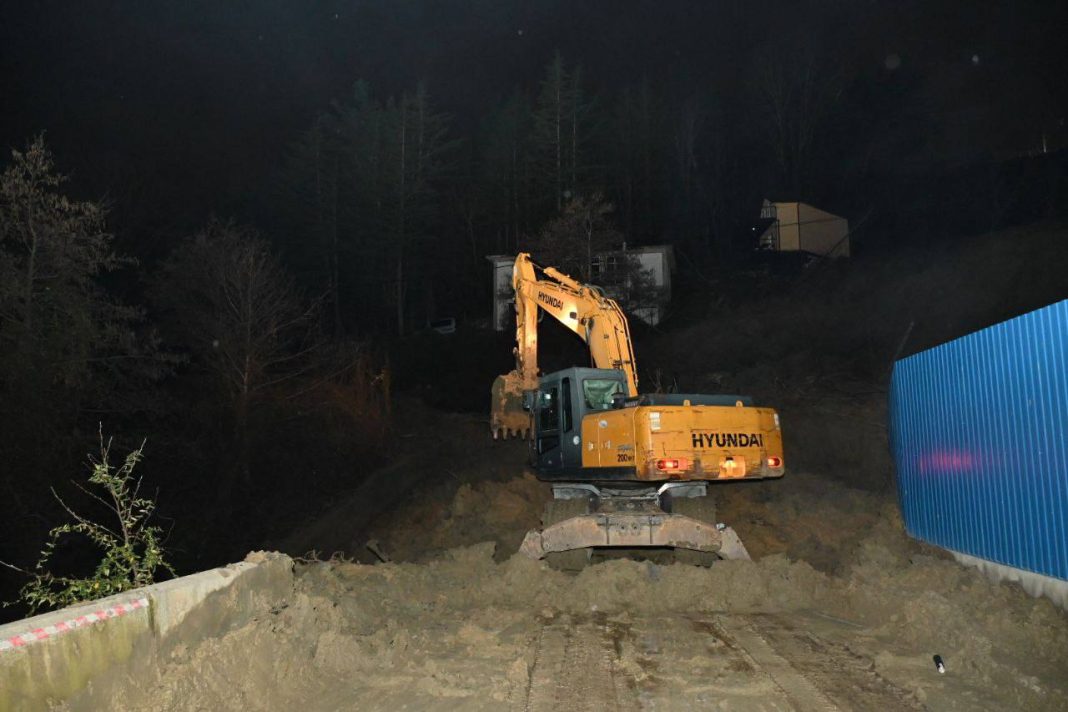 Сочи устраняет последствия оползней в трёх районах города