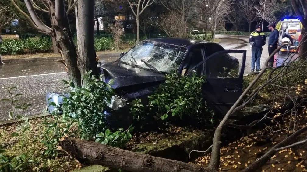 17-летний парень и его подруга попали в аварию в Лазаревском районе Сочи