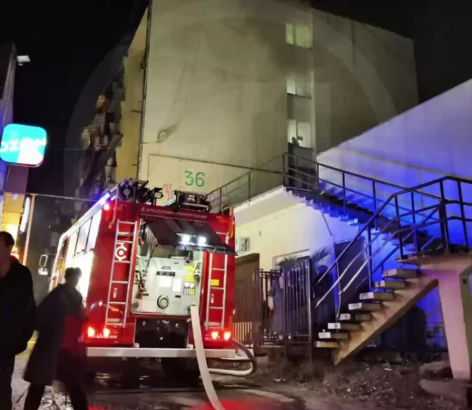 Пожар в пятиэтажке в центре Сочи: 250 человек эвакуированы, жертв нет