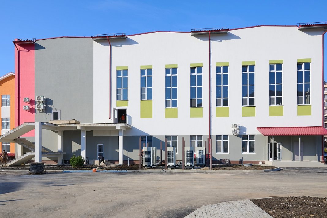 Школу на Калараш-Малышева в Лазаревском районе Сочи построят до конца года