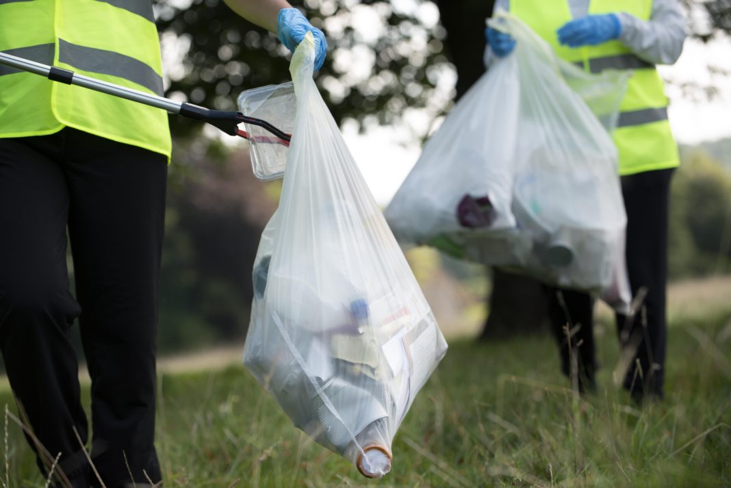 Более 7 км ливнёвки прочищено и 4,5 тыс. тонн мусора вывезено в Сочи за неделю