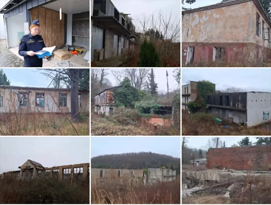 В Сочи приставы добились сноса 13 аварийных зданий