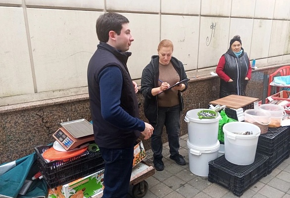 С начала года штрафы за нелегальную торговлю в Сочи приблизились к миллиону рублей