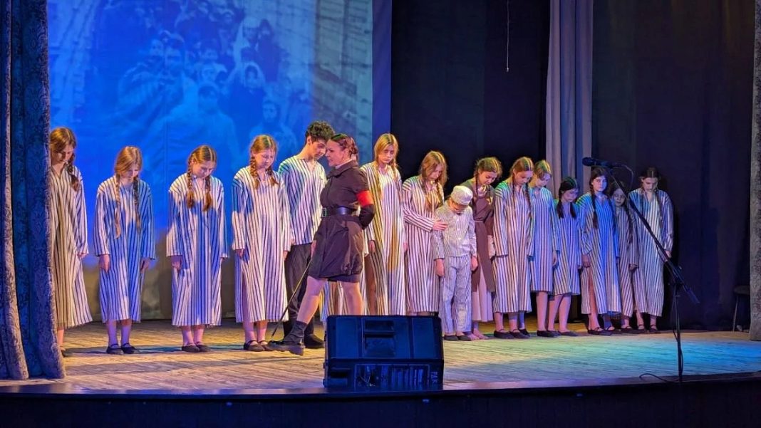 «Помнить, чтобы трагедия не повторилась»: сочинская студия покажет в Минске спектакль о детях войны