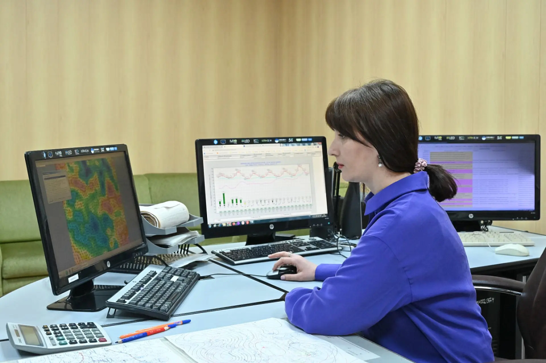 Более ста специалистов и три метеостанции: мэр Сочи поздравил метеорологов с профессиональным праздником