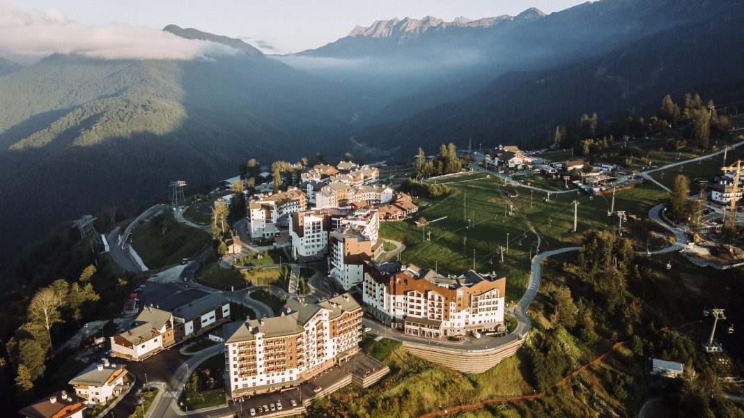 На курортах Сочи появятся КПП нацпарка для взимания платы за выход в горы