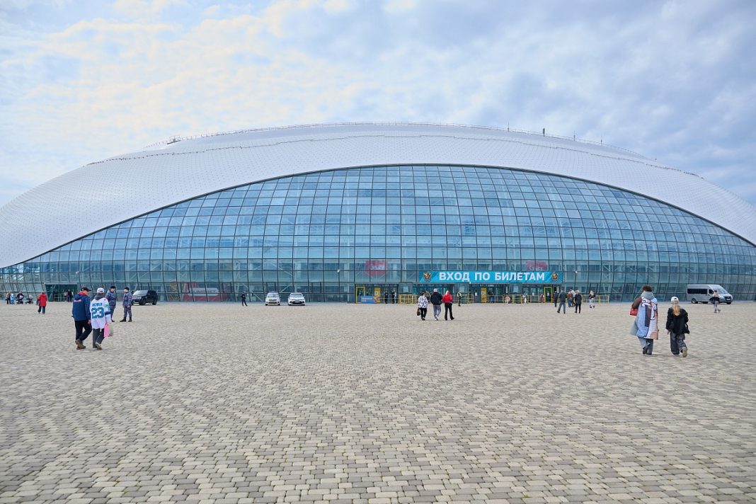 Жара на льду: смотрите матч ХК «Сочи» против «Ак Барса» 18 марта на Сочи 24